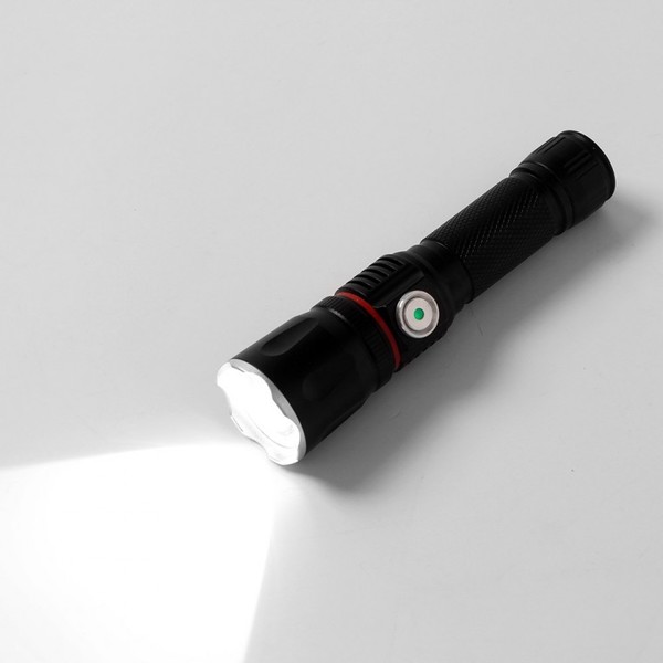 파이널 충전 줌 LED 후레쉬 라이트 캠핑 휴대용손전등